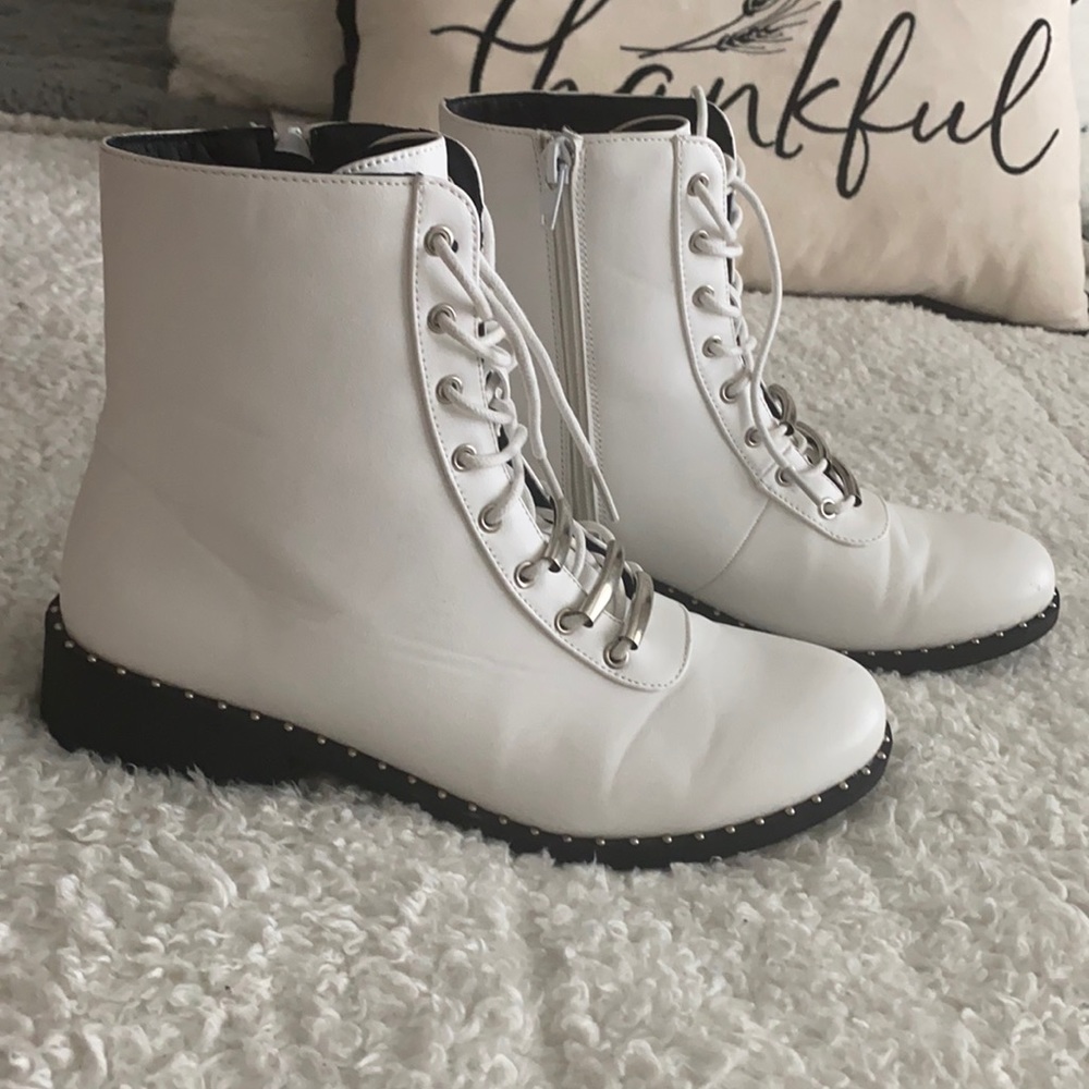 Qupid Boots